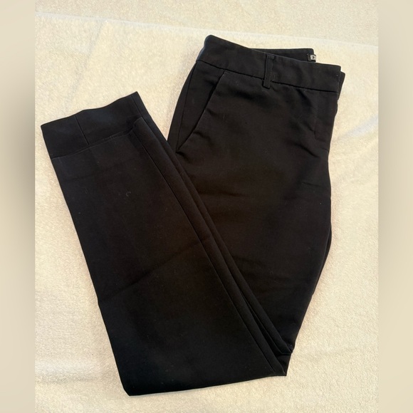 Lot of 5 pair of Women’s Express pants - all size 4 - Picture 7 of 13